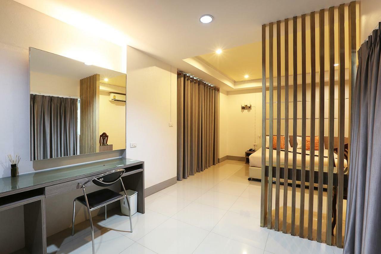 V Place Residence Сонгкла Екстериор снимка